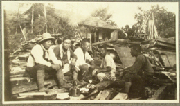 復旧作業中の磯貝家