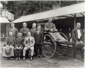 松林圃にて（車上の人物が花崖）
