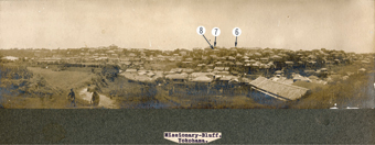 写真２　山手本通り沿いの稜線を写したパノラマ写真　当館蔵　岡山洋二氏寄贈