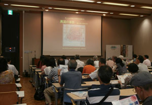 ５月31日（日）企画展「異国の面影」展示解説講座を行いました。