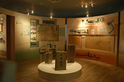 コーナー「居留地の建設」と居留地境界石